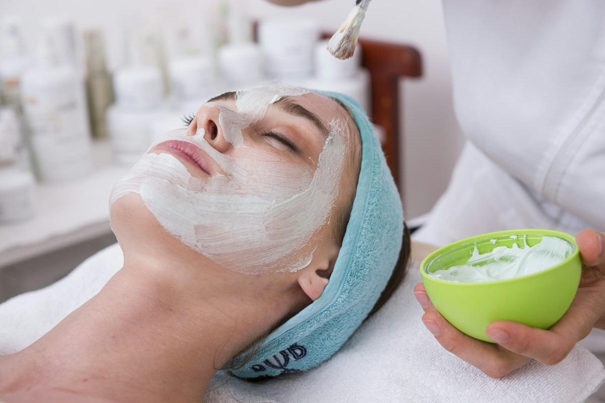 Cuidado facial profesional, imagen de ambientación